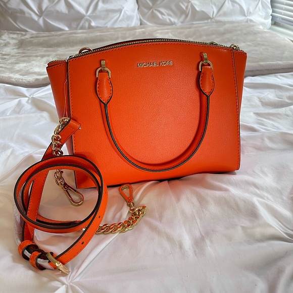 *BRAND NEW* Michael Kors Purse - Picture 2 of 5